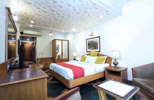 Sector 22 Hotel | Fabhotel Kwality Regency