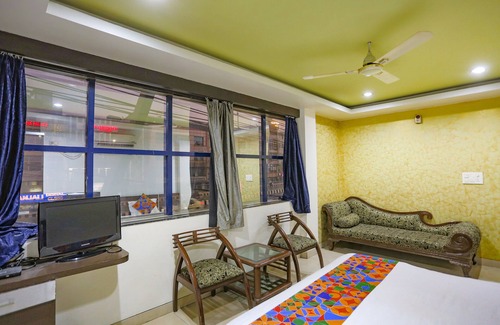 Bhopal Hotel | Fabhotel Midland