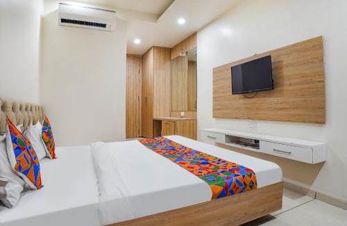 Bhopal Hotel | FabHotel Om Palace