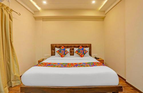 Bengaluru Hotel | FabHotel Pooja