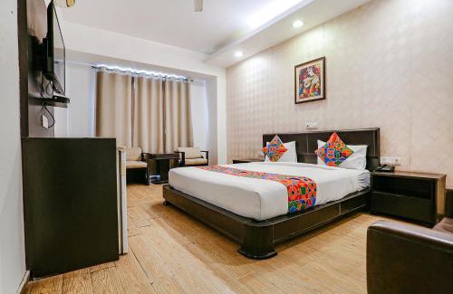 Sushant Lok Hotel | FabHotel Premium Nest Near Paras Hospital, Gurgaon