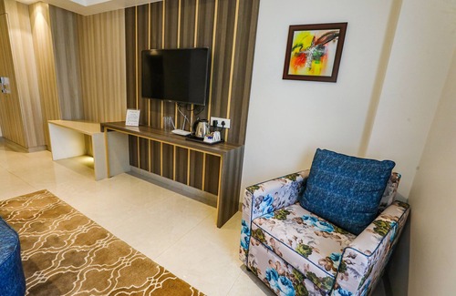 Thane West Hotel | Fabhotel Prime The Thane Club