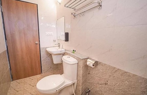 Pilerne Hotel | Fabhotel Prime Wayfarer