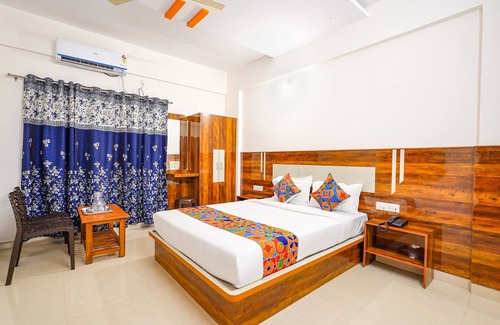 Narasapura Hotel | Fabhotel Prince Residency