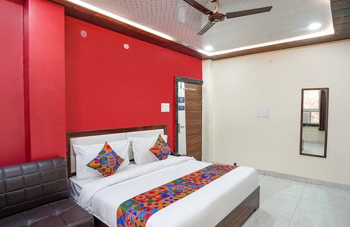 Kanpur Hotel | FabHotel Rajdhani