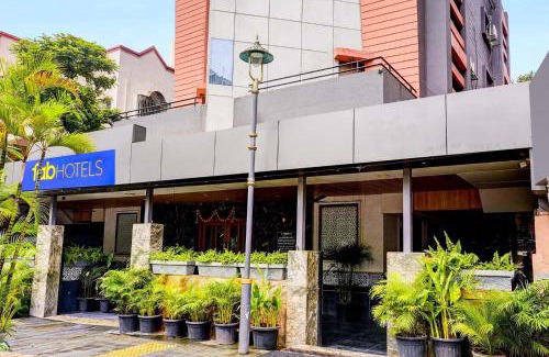 Pimpri Colony Hotel | FabHotel Ratna Regency