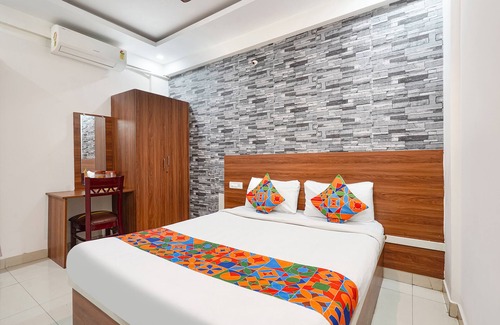 Madiwala Hotel | Fabhotel Royal Comfort Madiwala