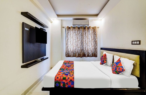 Jayanagar Hotel | Fabhotel Royal Regalia Inn