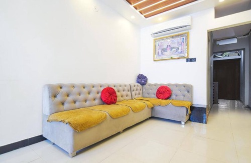 Ujjain Hotel | FabHotel Shree Moti Palace