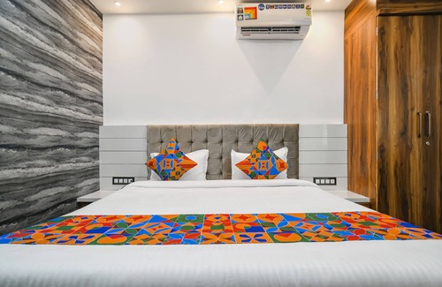 Rau Hotel | Fabhotel Stay Well