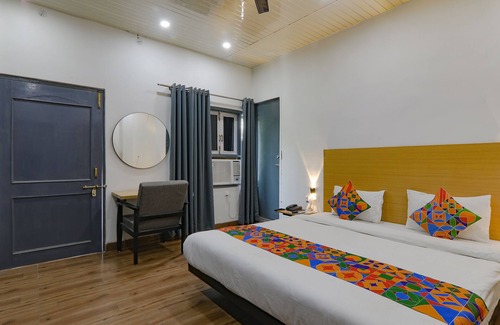 Kanpur Hotel | Fabhotel Super 3 Premium Ii