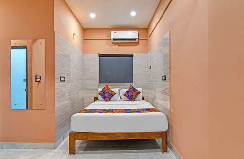 Kolkata Hotel | Fabhotel The Ax Inn