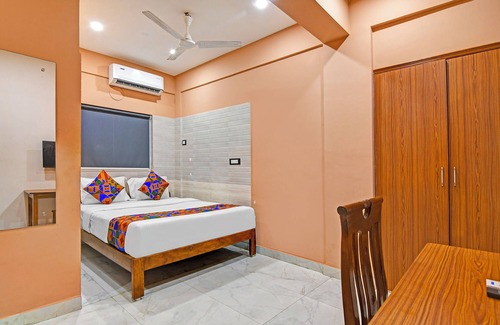 Kolkata Hotel | Fabhotel The Ax Inn