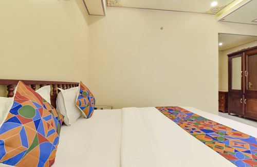 Durgapura Hotel | Fabhotel The Bayan Elegance