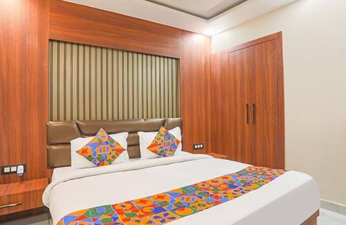 Allahabad Hotel | Fabhotel The Treenity House
