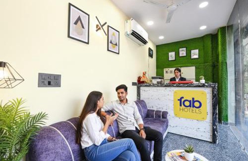 Delhi Hotel | FabHotel Yash Residency - Yamuna Sports Complex