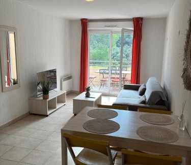 La Bouverie Apartment | Fabuleux appartement avec piscine