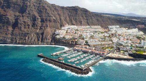 Los Gigantes Apartment | Fabulous Ocean & Cliff View