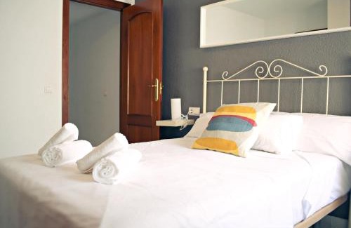 Plaza de Toros Vieja Apartment | Fabuloso apartamento junto al Soho con parking privado