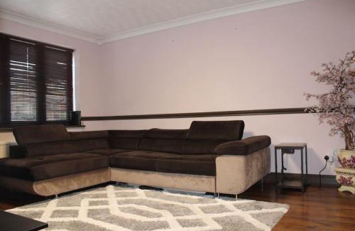 Chafford Hundred House | Fabulous 3 bed house