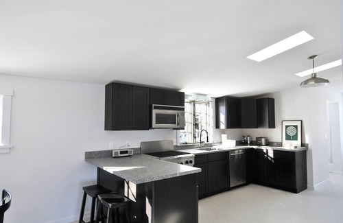Waldoboro House | Fabulous Cottage on Pristine Broad Bay