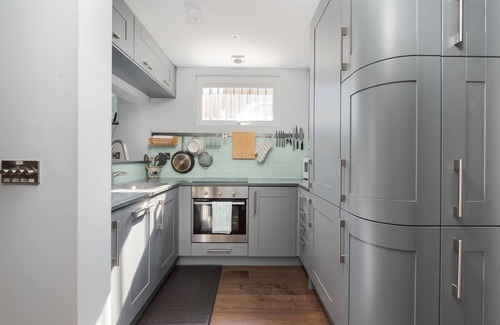 Parsons Green and Walham Apartment | Fabulous Fulham - Two Bedroom Apartment, Sleeps 4