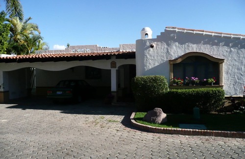 Ajijic House | Fabulous Modern View Property -No stairs-A/C-Gated Community