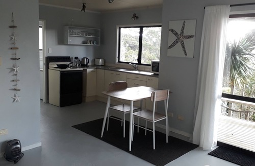 Okiato Apartment | Fabulous water front apartment