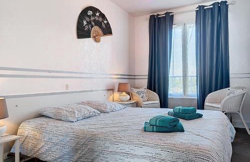 Saint-Jean-de-Monts Apartment | FACE MER grand T3 familial, parking gratuit