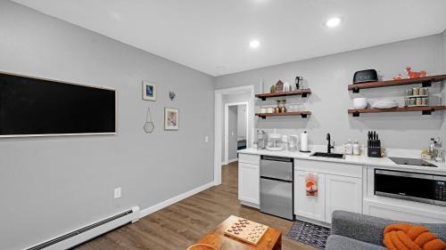 Fairbanks House | Fairbanks Fox Den townhouse