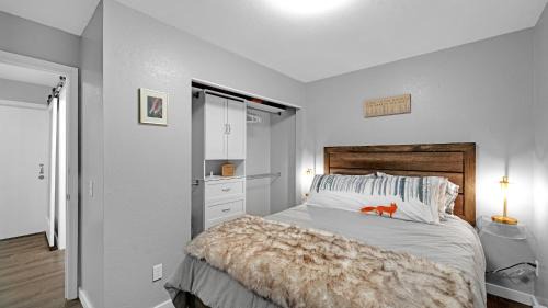 Fairbanks House | Fairbanks Fox Den townhouse