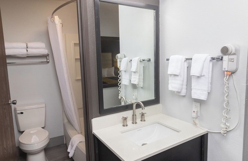 Southgate Triangle Hotel | FairBridge Inn & Suites Missoula