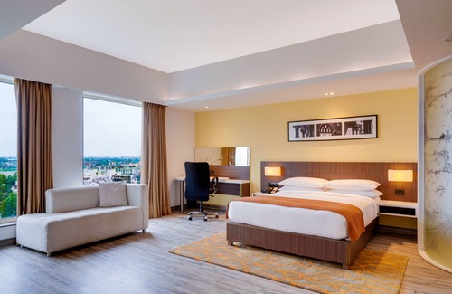 Usman Pura Hotel | Fairfield by Marriott Ahmedabad