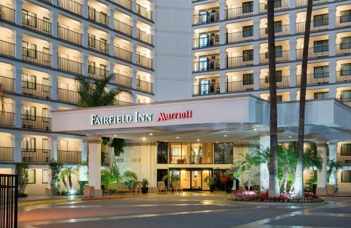Anaheim Resort Hotel | Fairfield by Marriott Anaheim Resort