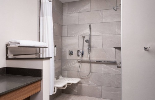 Waycross Hotel | Fairfield By Marriott Inn & Suites Waycross