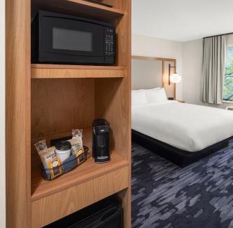 Duluth Hotel | Fairfield by Marriott Inn & Suites Duluth