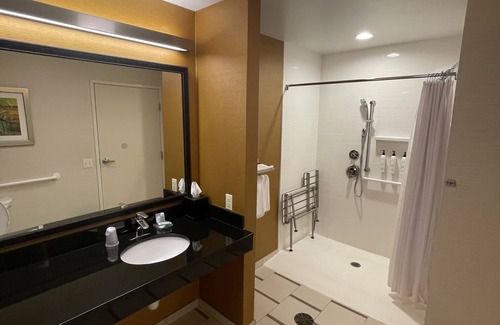 Athens Hotel | Fairfield Inn & Suites Athens
