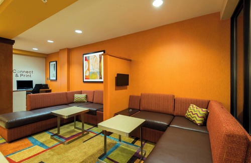 Downtown Louisville Hotel | Fairfield Inn & Suites by Marriott Louisville Downtown