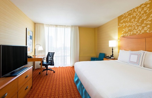 Downtown Louisville Hotel | Fairfield Inn & Suites by Marriott Louisville Downtown