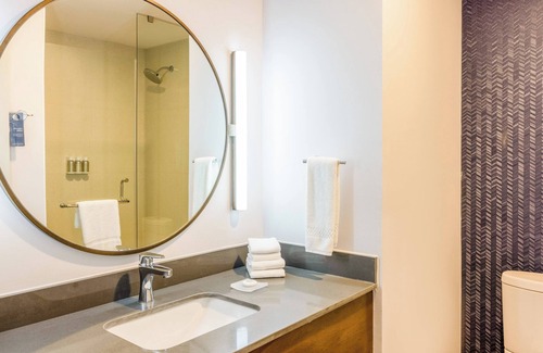 Downtown Cancun Hotel | Fairfield Inn & Suites by Marriott Cancun Downtown