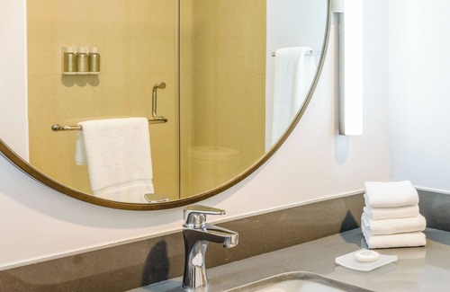 Downtown Cancun Hotel | Fairfield Inn & Suites by Marriott Cancun Downtown