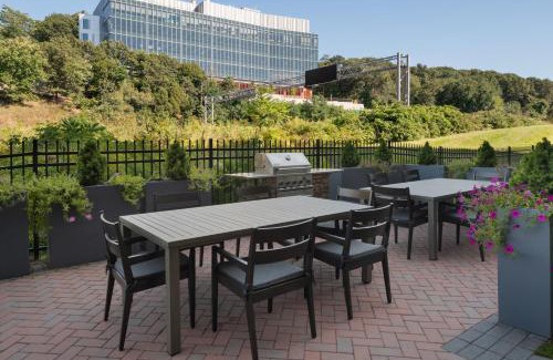Waltham Hotel | Fairfield Inn & Suites by Marriott Boston Waltham