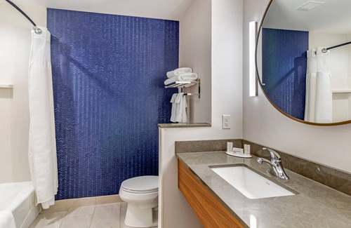 Helen Hotel | Fairfield Inn & Suites by Marriott Helen