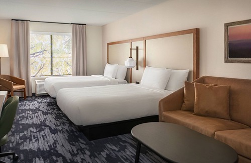 Rome Hotel | Fairfield Inn & Suites by Marriott Rome