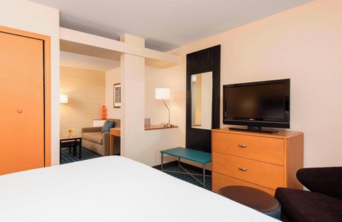Bloomington Hotel | Fairfield Inn & Suites by Marriott Bloomington