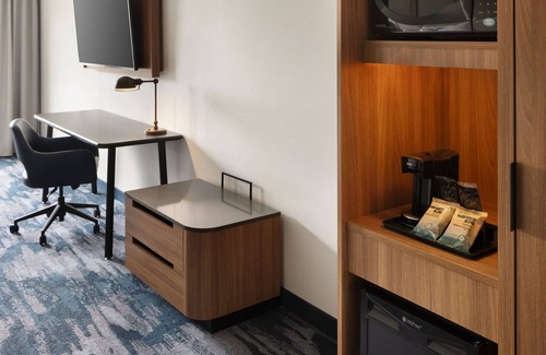 Westbank Hotel | Fairfield Inn & Suites by Marriott West Kelowna