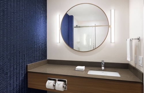 Westbank Hotel | Fairfield Inn & Suites by Marriott West Kelowna