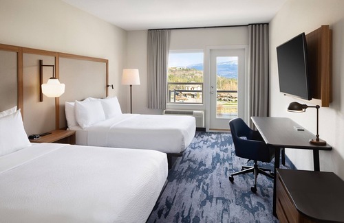 Westbank Hotel | Fairfield Inn & Suites by Marriott West Kelowna