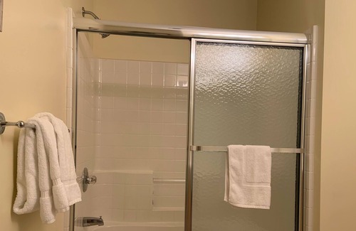 Calabash Condo | Fairway Golf Close To Beach And Shopping 2 Bedroom Condo by Redawning
