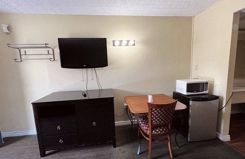 Fallsview Hotel | Fairway Inn by the Falls